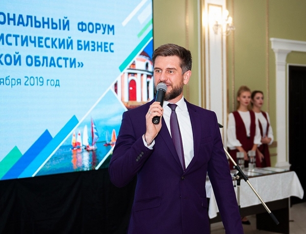 Денис Денисов прошел в полуфинал Всероссийского конкурса "Мастера гостеприимства"