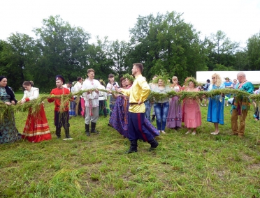 Троица в Песочном