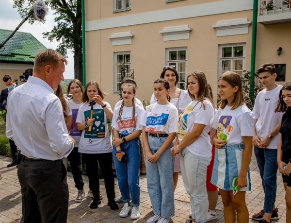 Роман Старовойт прочитал литературную лекцию для молодежи в рамках проекта Российского общества &laquo;Знание&raquo;