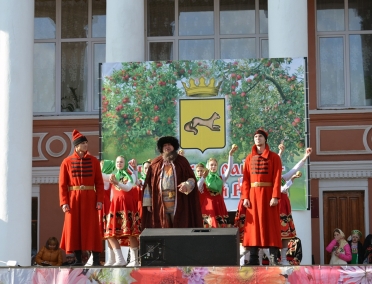 О переносе сроков проведения районного праздника &laquo;Обоянское яблоко&raquo;